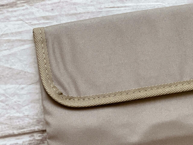 おしゃれなカーキカラー