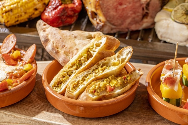 豚とトウモロコシのガリシア風エンパナーダ