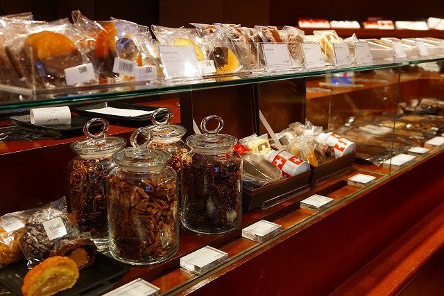 ブロンデル:店内