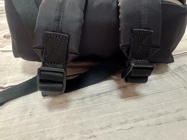 ショルダーストラップはもちろん長さ調節が可能!