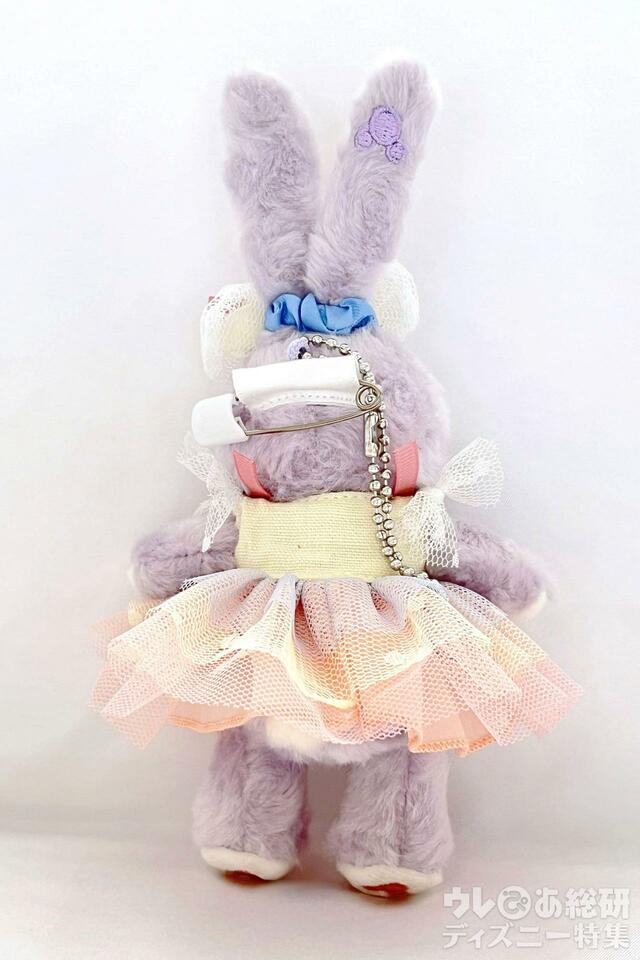 「ダッフィー&フレンズのフロム・オール・オブ・アス」ぬいぐるみバッジ