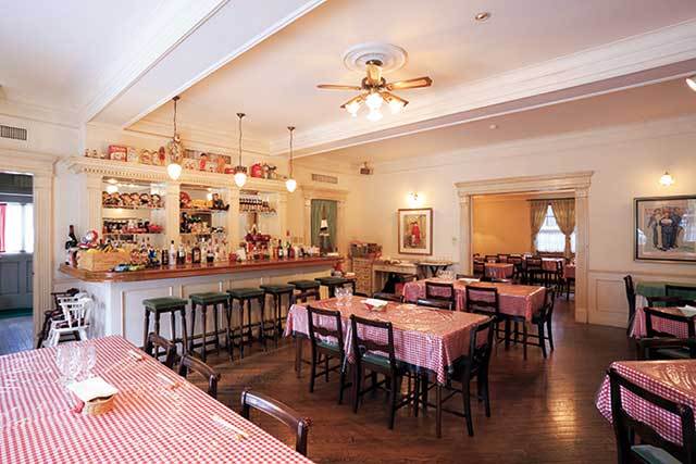 洋食屋 CHIRISTMAS亭　内観