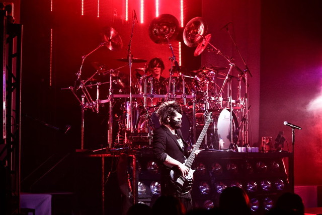 DEZERT　　撮影：小林裕和