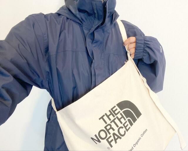 【THE NORTH FACE オーガニックコットンミュゼット】アウトドア寄りのコーデにももちろんぴったり！