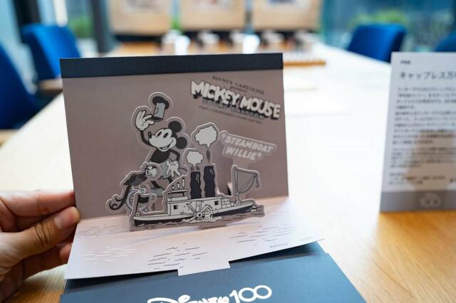 キャップレス万年筆｜57,200円｜銀座 伊東屋「ディズニー100周年」グッズ