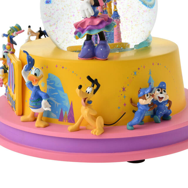 ディズニーキャラクター スノードーム ミュージック＆ライトアップ DISNEYLAND RESORT 70TH CELEBRATION 18,000円