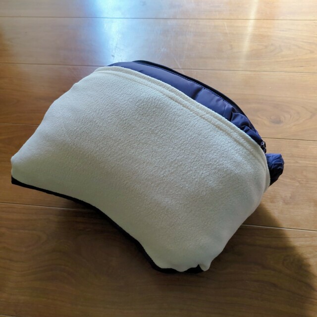 【ワークマン レディースディアテックスマルチウォームポンチョ】クッションとしても