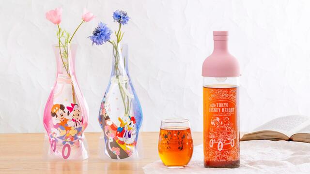 東京ディズニーリゾート「花咲き誇るパークを満喫するミッキーたちが描かれたグッズ」｜販売店舗：東京ディズニーランド「ホームストア」、東京ディズニーシー「ヴィラ・ドナルド・ホームショップ」｜発売日：2024年4月25日（木）