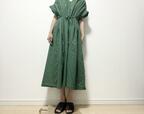 ヒールと合わせてより脚長に【GRL】ウエストリボン付きフロントギャザーワンピース:1,899円(税込)