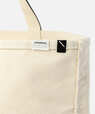 【L.L.Bean×Saturdays NYC】「Boat & Tote Large(ボート・アンド・トート ラージ)」(17,600円)/特別感のあるピスネーム