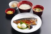 国産鯖の塩焼き定食
