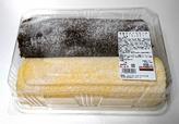 【カークランドシグネチャー 米粉のスイスロール 2本 998円】ずっしりとしたロールケーキが2本で約1000円!