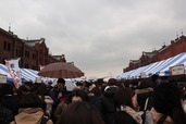 「パンのフェス2016in横浜赤レンガ」あいにくの天気にも関わらず大盛況！