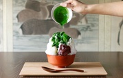 白いかき氷 濃茶トッピング