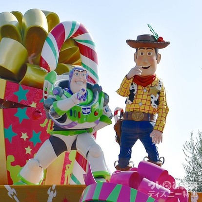 東京ディズニーランド 19年 ディズニー クリスマス ストーリーズ フロート停止位置 変更点まとめ 1 3 ディズニー特集 ウレぴあ総研