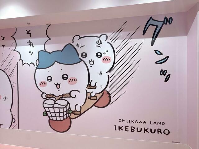 店内装飾の中でも印象的だったのが、レジ近くに描かれた、自転車に二人乗りするちいかわ＆ハチワレのイラスト！