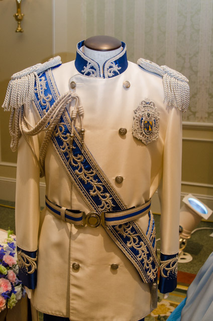 東京ディズニーランドホテル宴会場「シンデレラドリーム」でのウェディングプログラム「ディズニー・ロイヤルドリーム・ウェディング」©Disney