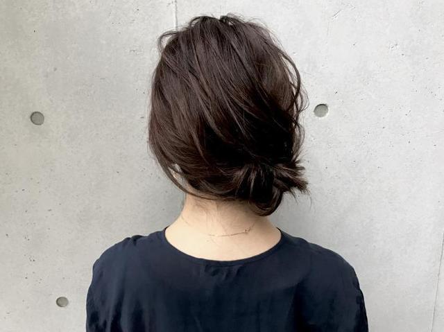 三つ編み」でつくるメッシーバン