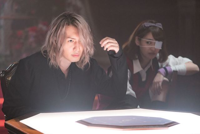 『映画 賭ケグルイ 絶体絶命ロシアンルーレット』 © 河本ほむら・尚村透／SQUARE ENIX　© 2021 「映画 賭ケグルイ2」製作委員会