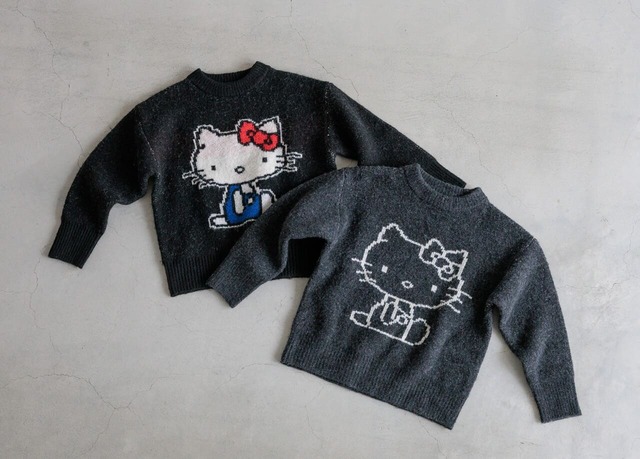 【LOWRYS FARM「いちご新聞」コラボレーション】「【HELLO KITTY】BIGプルオーバー」8,800円、「【KIDS】【HELLO KITTY】7GジャガードBIGプルオーバー」5,500円