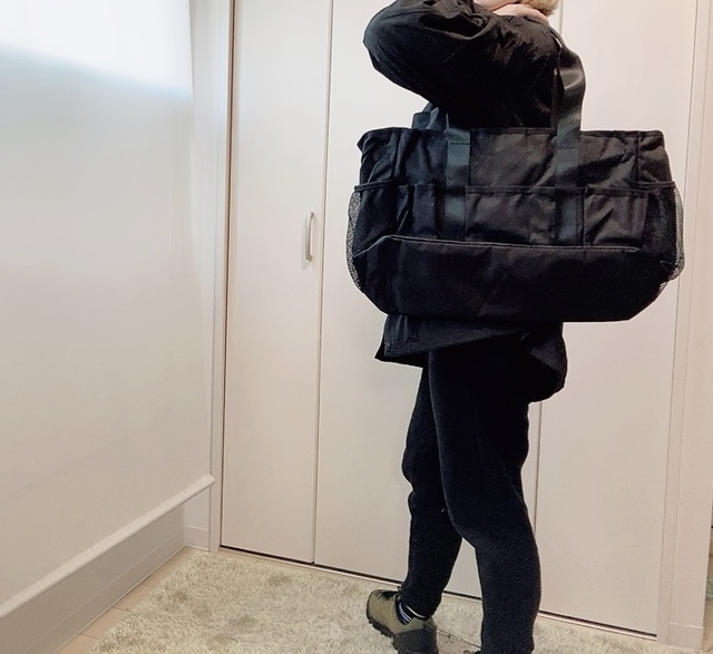 【ワークマン マルチポケット トートバッグ】カジュアルから、モードファッションまで使えるブラック