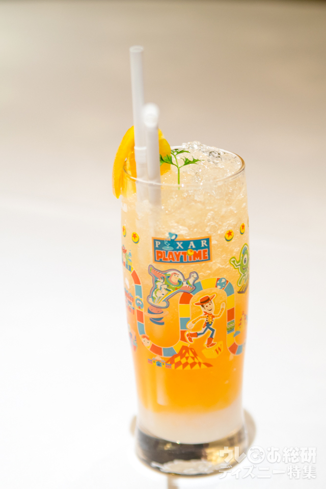 “ピクサー・プレイタイム” スペシャルノンアルコールカクテル コレクタブルグラス付き 1,860円