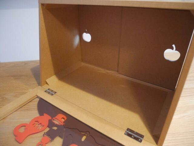 【ベルメゾン「両面から使えるカウンター上収納ボックス／リトルミイ 『ムーミン』】大きさは幅35×奥行21×高さ24cm。奥行きもしっかりあり、さまざまなものを収納できます♪