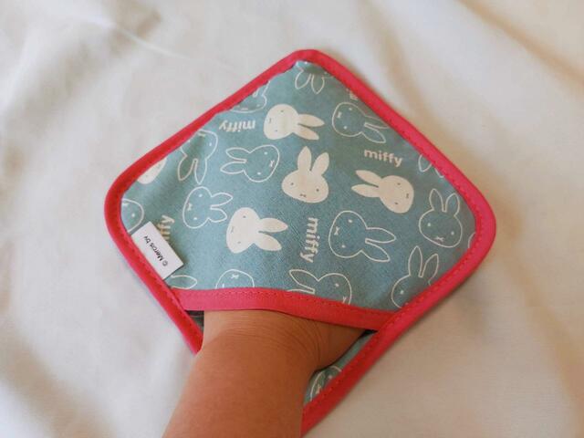 鍋掴みとしても使える【ゼクシィ11月号】付録「ミッフィー鍋つかみ＆鍋敷きセット」