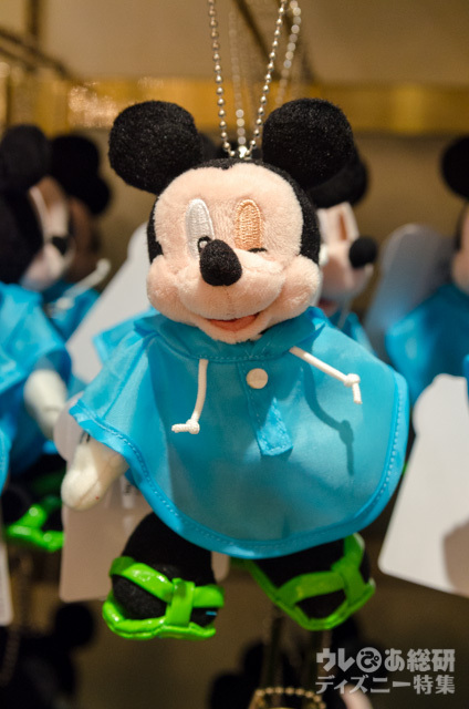 ぬいぐるみバッジ ¥1,700｜東京ディズニーランド「ディズニー夏祭り」、東京ディズニーシー「ディズニーサマーフェスティバル」2016年スペシャルグッズ 