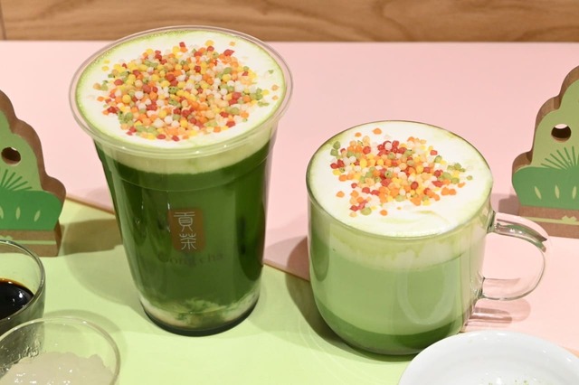【ゴンチャ「わらびもち 黒糖抹茶ミルクティー」】アイスでもホットでも楽しめる♪