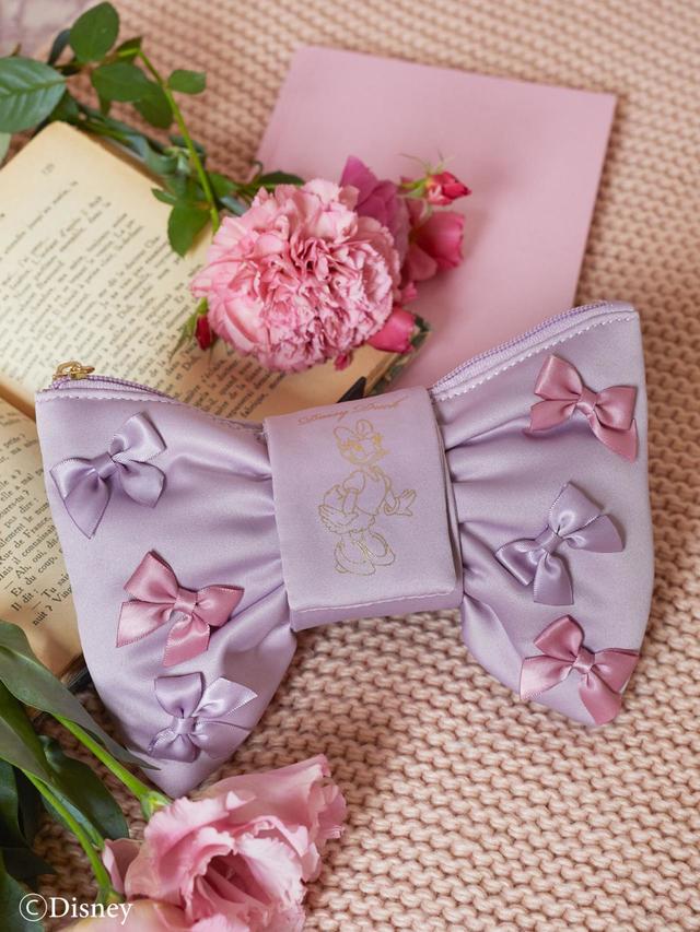 Maison de FLEUR／Daisy Duck/リボンポーチ：4,389円（税込）