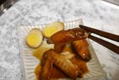 【業務スーパー 手羽先と玉子の甘辛煮】ごはんが止まらないおいしさ