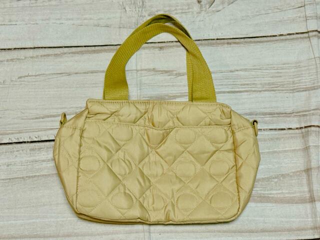 背面にも使いやすい工夫が凝らされています♪