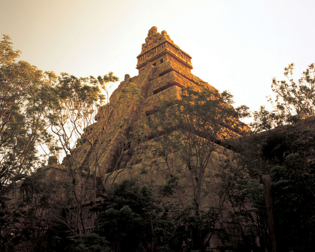 インディ・ジョーンズ®・アドベンチャー： クリスタルスカルの魔宮