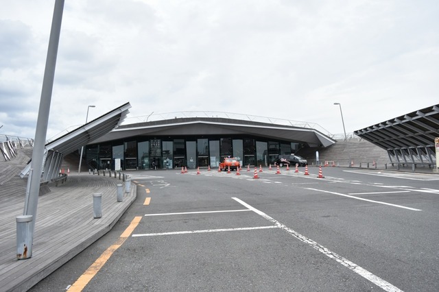 横浜大さん橋ターミナル