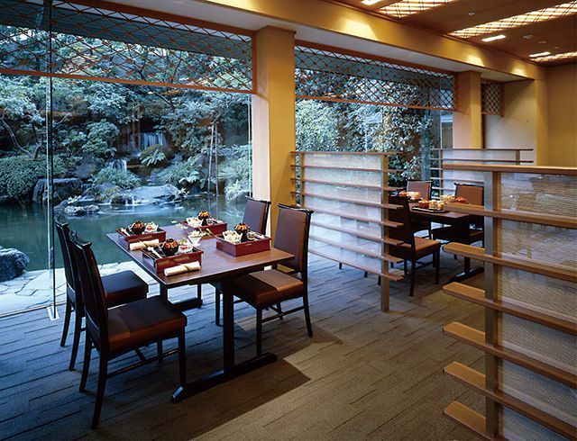 都内・日本料理店の極上ランチ／日本料理 雲海（溜池山王）　ホール席