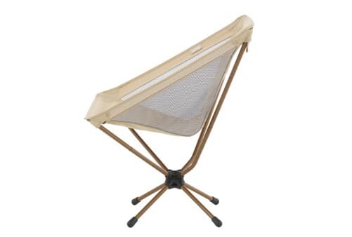 【LOGOS　SNOOPY バケットチェア-BF】座面の両サイドは通気性に優れたメッシュ素材を採用し、長時間座っても蒸れにくく快適！