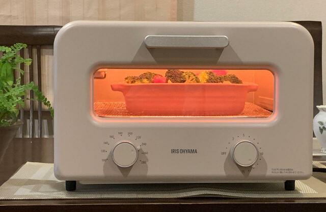 【アイリスオーヤマ スチームカーボントースター】サイズは幅35cm×奥行き32cm×高さ23.8cm