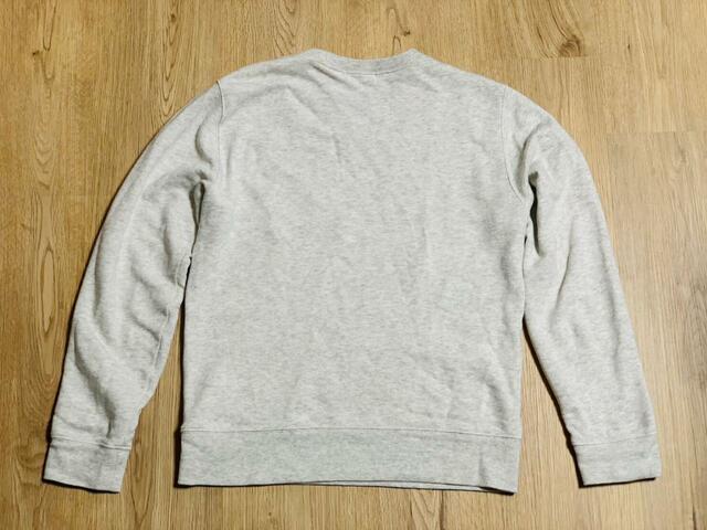 裏は無地のシンプル仕様です