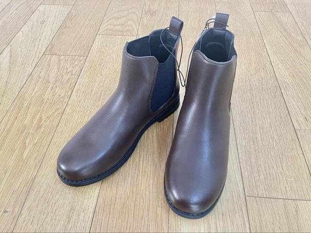 【GU　ファインフィットサイドゴアブーツ+E】明るすぎないブラウンで上品