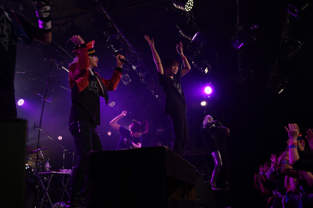 Jin-Machine・featuring16、SHIN、鬼龍院翔、JESTIVAL・クララ