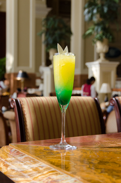 東京ディズニーランドホテル ドリーマーズ・ラウンジ「トウィンクル・ティンカーベル」©Disney