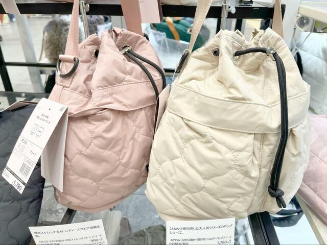 【ワークマン 撥水・中綿巾着ショルダーバック】丸みのあるフォルムが愛らしい2WAYバッグ。撥水加工で雨の日も安心♪