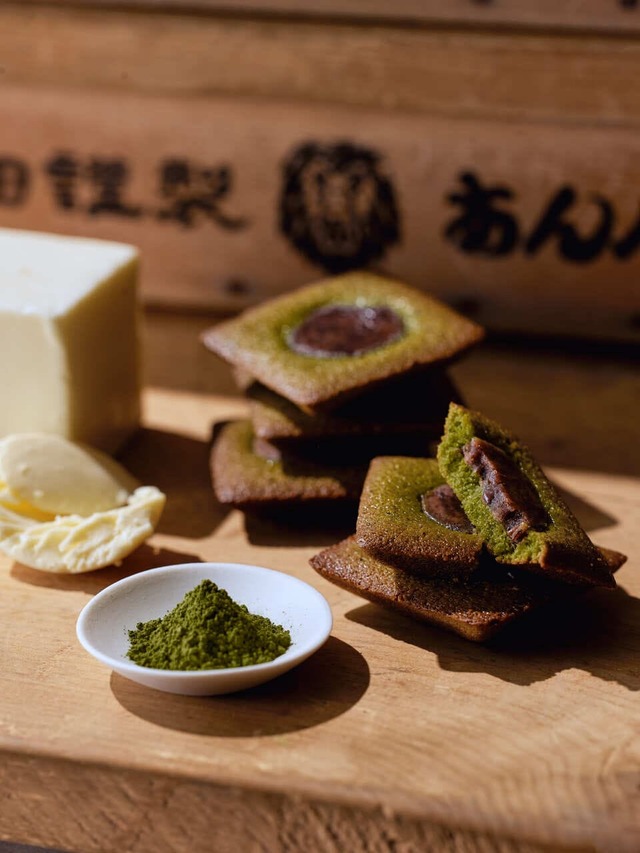 【東京ギフトパレット／岡田謹製 あんバタ屋「あんバタフィナンシェ 宇治抹茶」6個入 1,620円】北海道千歳産『えりも小豆』餡子を包み込んだフィナンシェ