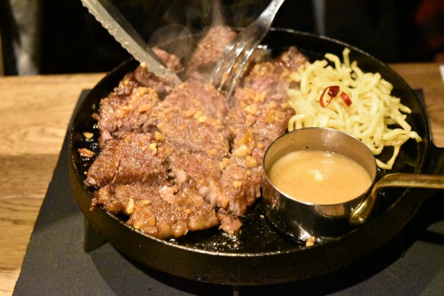 ガーリックの香りが香ばしい！