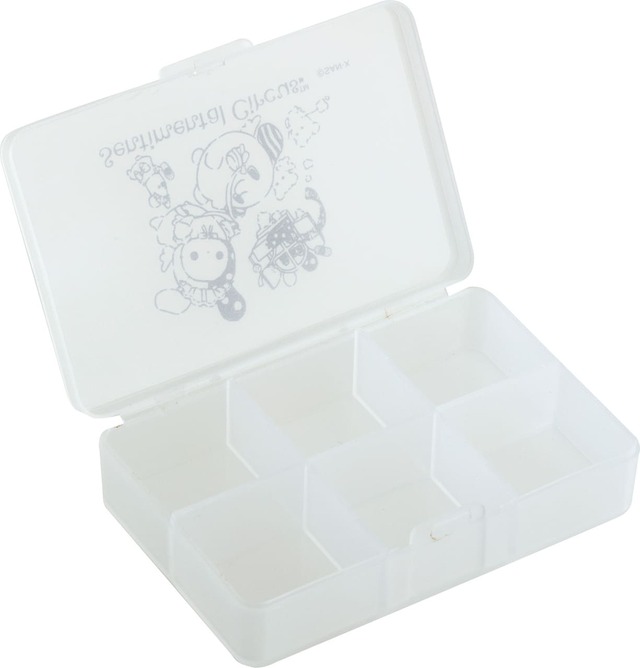 【センチメンタルサーカス】「サプリメントポーチ」のピルケースは仕切り付きで使いやすい