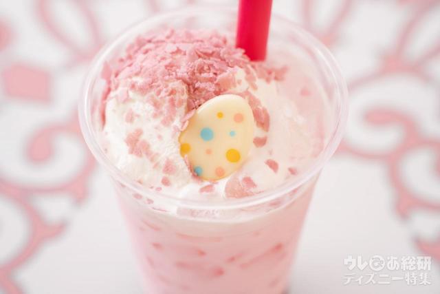 スペシャルドリンク(サクラ&ベリー、ミルク)|リフレッシュメントコーナー