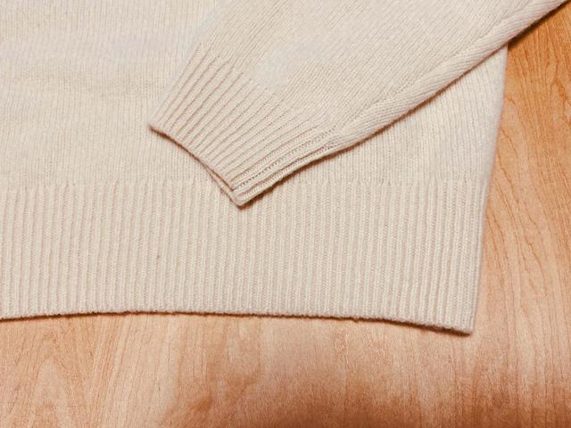 【UNIQLO（ユニクロ）】プレミアムラムクロップドセーター／税込2,990円