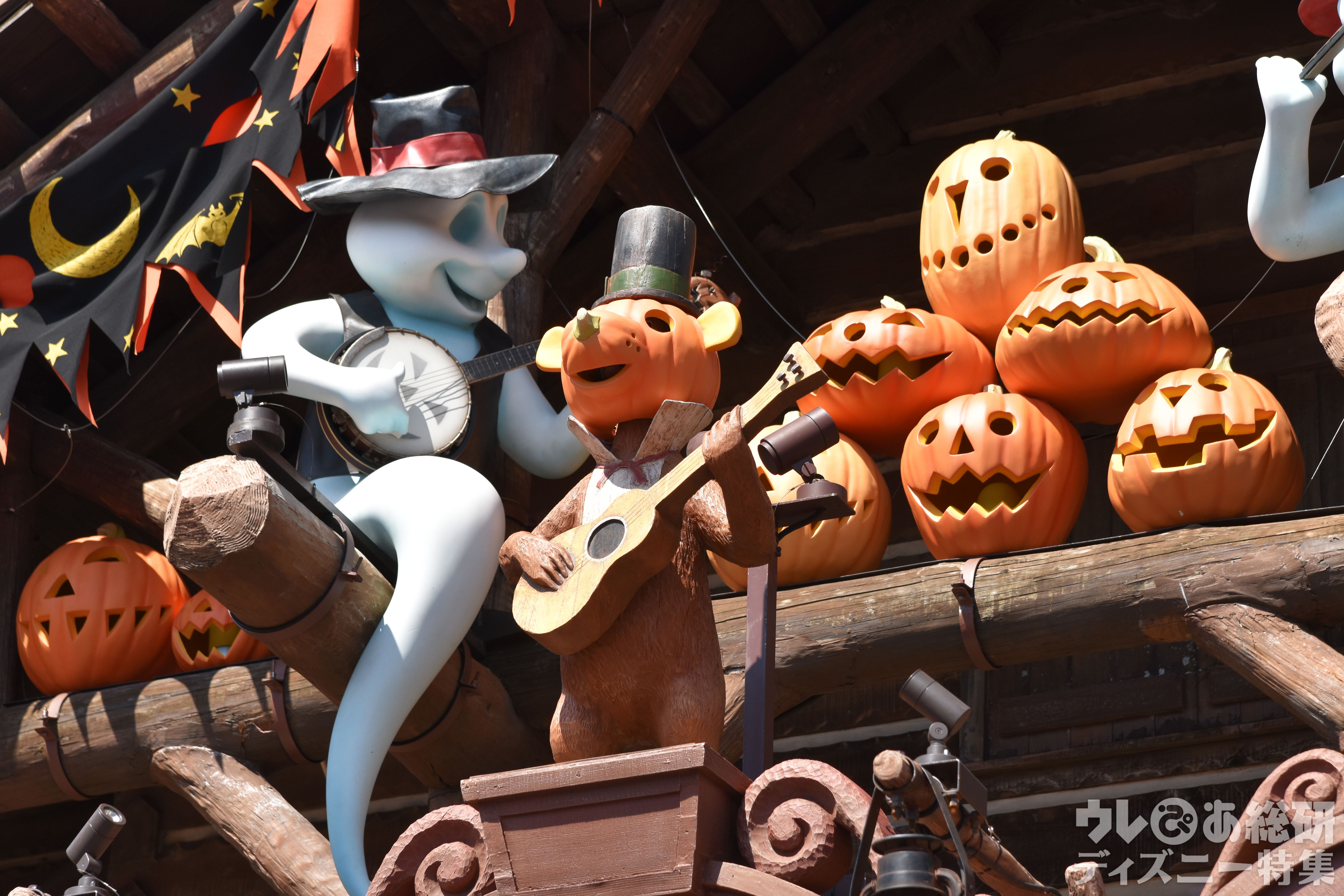 ディズニー・ハロウィーンでグッズ爆売れ! カボチャを被ったクマたちの