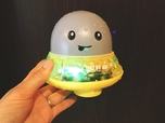 【Youcan Robot UFO WHALE】くじらを台座に乗せると光って車輪が動きます